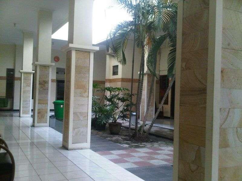 Hotel Keprabon Solo Exterior photo